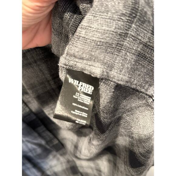 Wilfred Free Women's Black & Gray Plaid Button Down Flannel Shirt Size Small - Picture 5 of 5